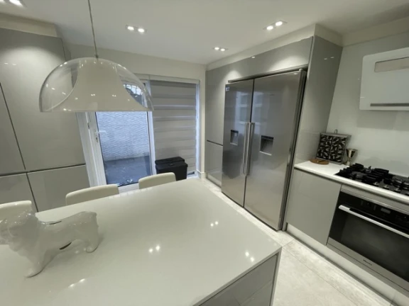 01JDN1DT1YBKJCRX0E7710Z0Z8 Medium