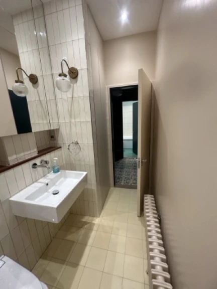 01JDXC4F2CESAJKE84S0PJM5EX Medium